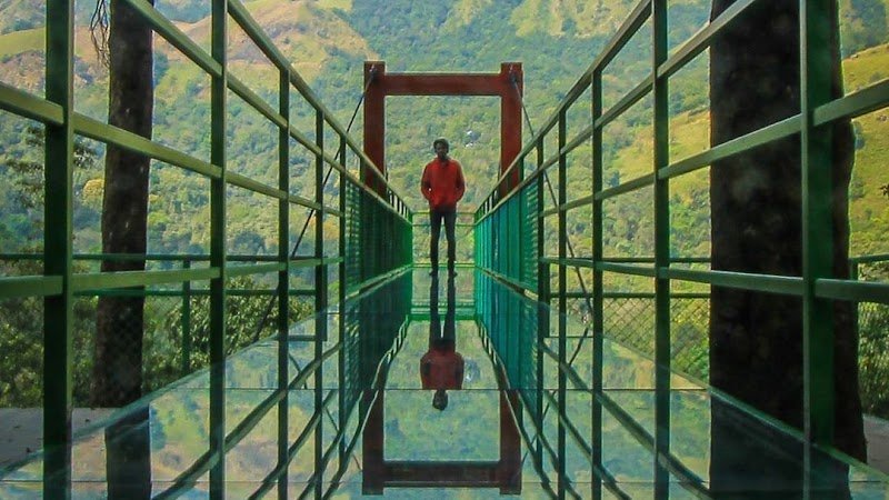 900 KANDI GLASS BRIDGE PARK
