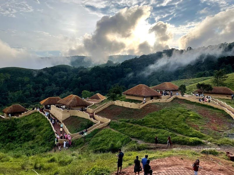 EN OORU TRIBAL VILLAGE