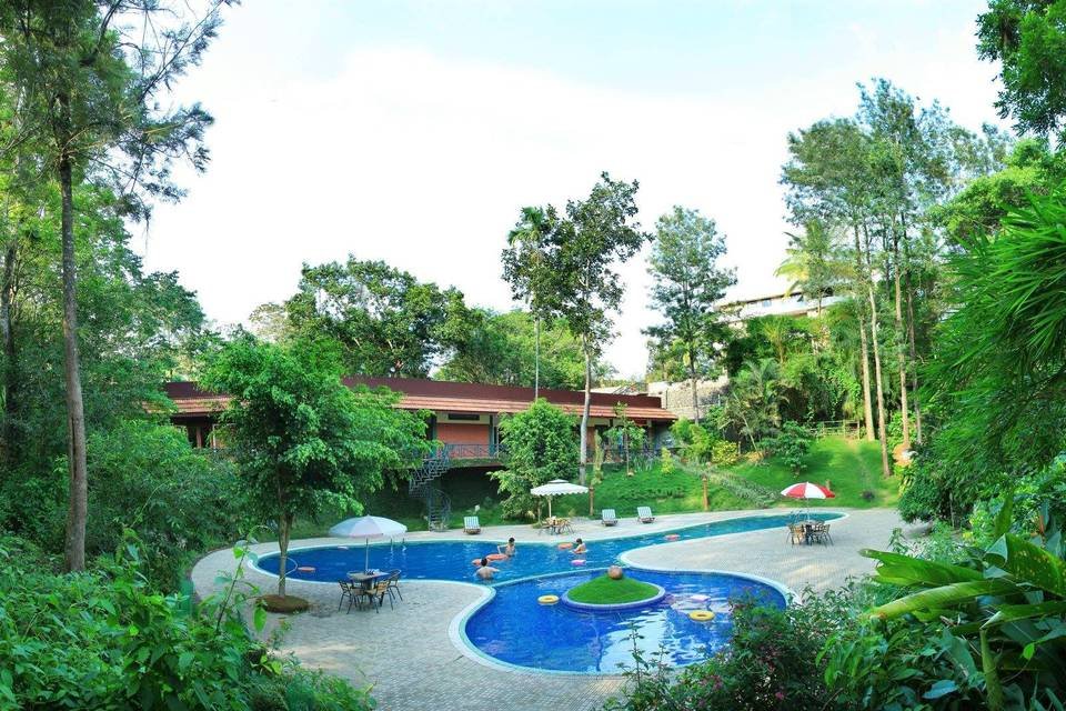 GREEN GATES HOTEL & RESORT