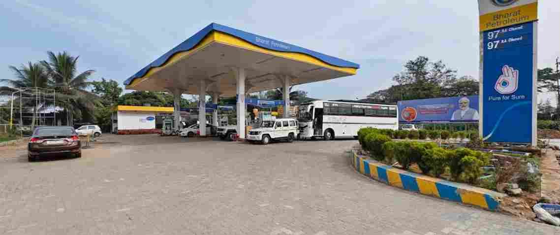 Moosa Fuels Bharat Petroleum, Petrol Pump